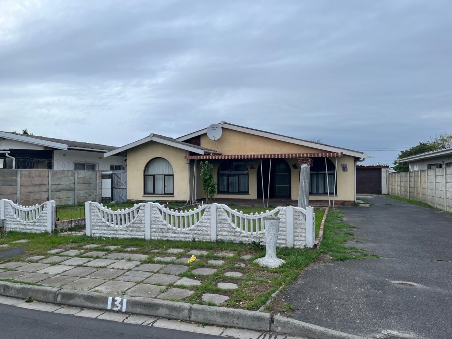  Bedroom Property for Sale in Richmond Estate Western Cape
